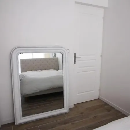 Avec Terrasse Privee, A Pied Apartman *