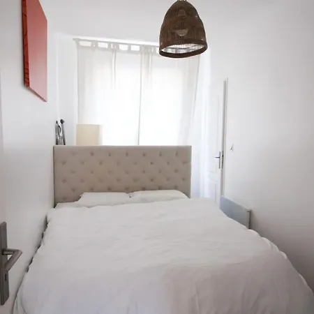 Apartman Avec Terrasse Privee, A Pied